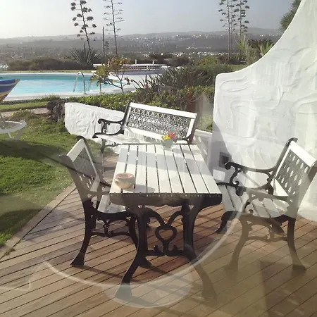 Femes Apartment *